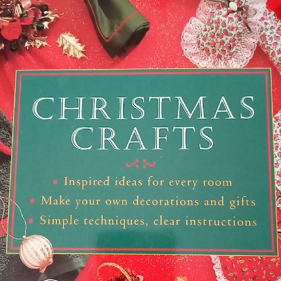 Christmas Crafts Book with Festive Ideas - Picture 3 of 8